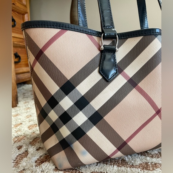 Burberry Nova Check Tote - Picture 5 of 12